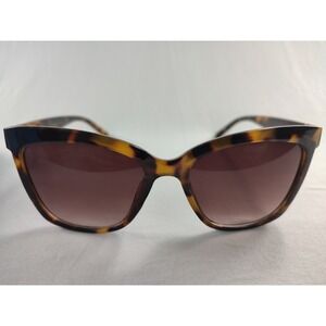 Oscar de la Renta 357 Tortoise Shell Sunglasses Brown Gradient Lens Women's